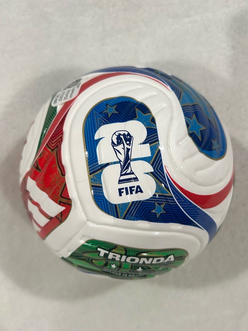 Adidas FIFA World Cup 2026™ Trionda Mini Soccer Ball + MAGNET + USA key chain